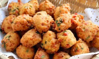 炸豆腐丸子的做法（炸猪肉丸子的家常做法）