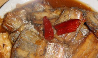 西红柿焖刀鱼的家常做法