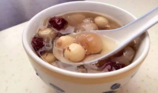 莲子百合桂圆枸杞粥 枸杞桂圆百合莲子汤的功效