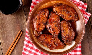 蒜蓉鸡翅的做法（蒜香鸡翅的制作方法）