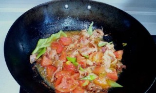 西红柿炒培根的家常做法? 西红柿炒培根的家常做法