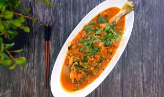 芹黄鱼丝的烹调方法 芹菜黄鱼羹的做法窍门