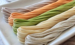 蔬菜面条怎么做（怎么做蔬菜面条好吃）