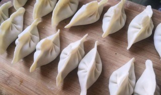 香菇白菜馅饺子怎么做（香菇白菜馅饺子怎么做才好吃）