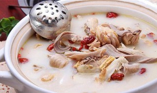 猪肚鸡的制作方法及配料（猪肚煲鸡的制作方法）