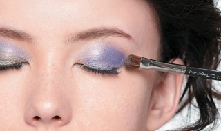 怎么挑选适合的眼影 怎么挑选适合的眼影颜色
