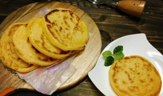 甜甜的糯米饼怎么做（甜糯米饼的做法）