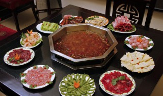 买的火锅汤料怎么做火锅（买的火锅汤料怎么放）