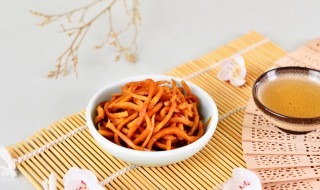 新鲜榨菜凉拌的方法（新鲜榨菜可以凉拌了生吃吗?）