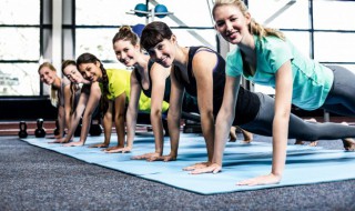 仰卧起坐技巧教学1分钟 仰卧起坐技巧教学1分钟图片