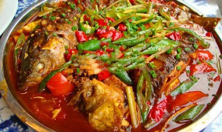 桂林啤酒鱼教程（桂林啤酒鱼的做法 最正宗的做法视频）