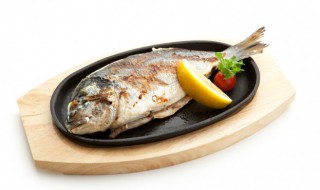 摆摊烤鱼做法教程(摆摊烤鱼做法教程图片)