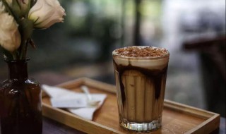 奶盖咖啡制作教程 奶盖咖啡制作教程
