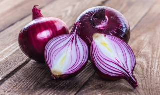 胡萝卜圆葱炒肉怎么做