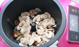 口蘑烧肉怎么做 口蘑菇烧肉的做法大全