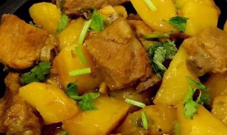 翅根炖土豆怎么做（翅根炖土豆怎么做最好吃）