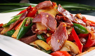 熏肉片小炒怎么做（熏肉的炒做法大全集）