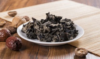 醋熘木耳卷心莱怎么做 木耳卷心菜的做法大全家常