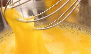 蛋黄油怎么做（蛋黄油的熬制方法）