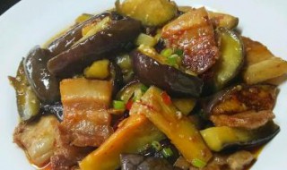 茄子五花肉的做法 五花肉茄子煲的家常做法