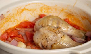 洋葱炖鸡腿怎么做（洋葱炖鸡腿做法）