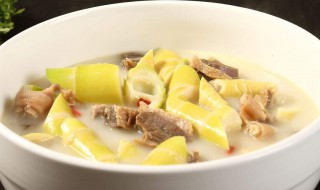 腊味飘香腌笃鲜怎么做（腊味飘香腌笃鲜怎么做好吃）