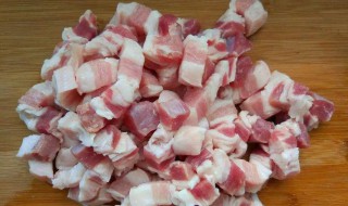 五花肉切小丁技巧 五花肉切小丁技巧图解