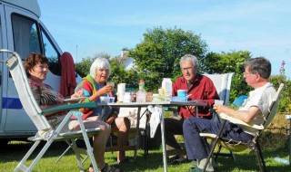 老年人的晚年应该怎么生活 老年人的晚年应该怎样度过
