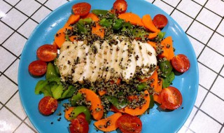 水煮减肥餐鸡肉怎么做（水煮鸡肉减肥食谱）