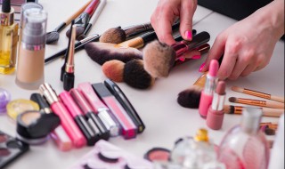 简单韩国女生妆容教程 韩国女生化妆教程