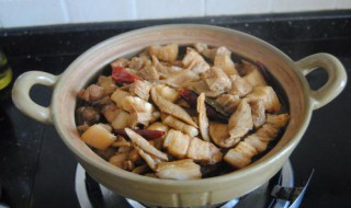 炖萝卜干的制作方法（炖萝卜干怎么做好吃法）