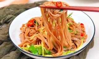 纯荞麦面条制作方法（纯荞麦面怎样做面条）