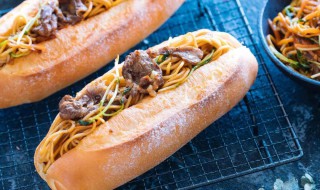 日式炒面热狗面包(日式炒面热狗面包怎么做)