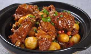 小排土豆煲（土豆小排汤的做法大全）