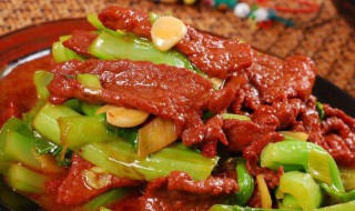 芥菜牛肉肠 芥菜牛肉怎么做