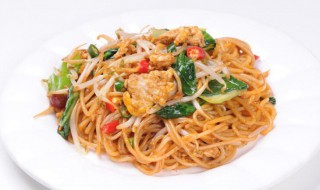 红油鸡蛋炒米粉（红油鸡蛋炒米粉的做法）