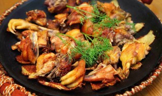 香煎鸡块蘑菇汁（煎鸡蛋蘑菇汤的做法）