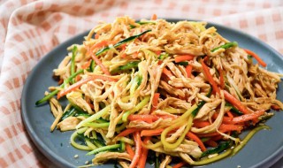 三色鸡丝 三色鸡丝的做法