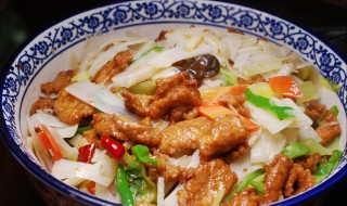 脆脆的肉片炒莲藕（脆脆的肉片炒莲藕叫什么）