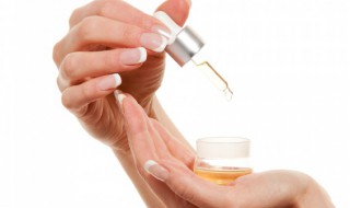 天竺葵精油的功效有哪些（天竺葵精油的功效有哪些呢）