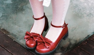 zhr是什么牌子的鞋（zhr是什么牌子的鞋中文名叫什么）