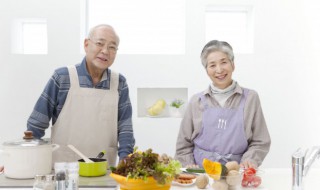 老年人用什么营养品（老年人用什么营养品好）