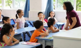 繁星七一中的这些事指的是什么事（繁星(七一短诗中的这些事指的是）