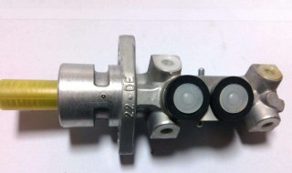 经典福克斯平衡杆球头自己能不能换（经典福克斯平衡杆球头更换）