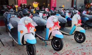 小刀米尚DM鞍座的电瓶在哪? 小刀米尚电动车