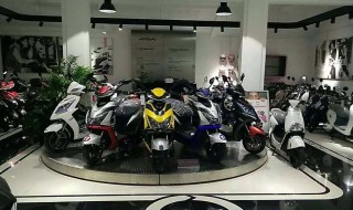 爱玛电动车遥控器使用方法 爱玛电动车遥控器使用方法视频