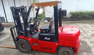 叉车怎么上牌?(叉车上牌需要多少钱)