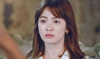 额头短适合留刘海吗 额头短窄适合的发型图