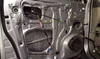 汽车防火墙隔音降噪怎么做（汽车防火墙隔音最简单的做法）