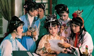 红楼梦120回章节概括 红楼梦120回章节概括200字